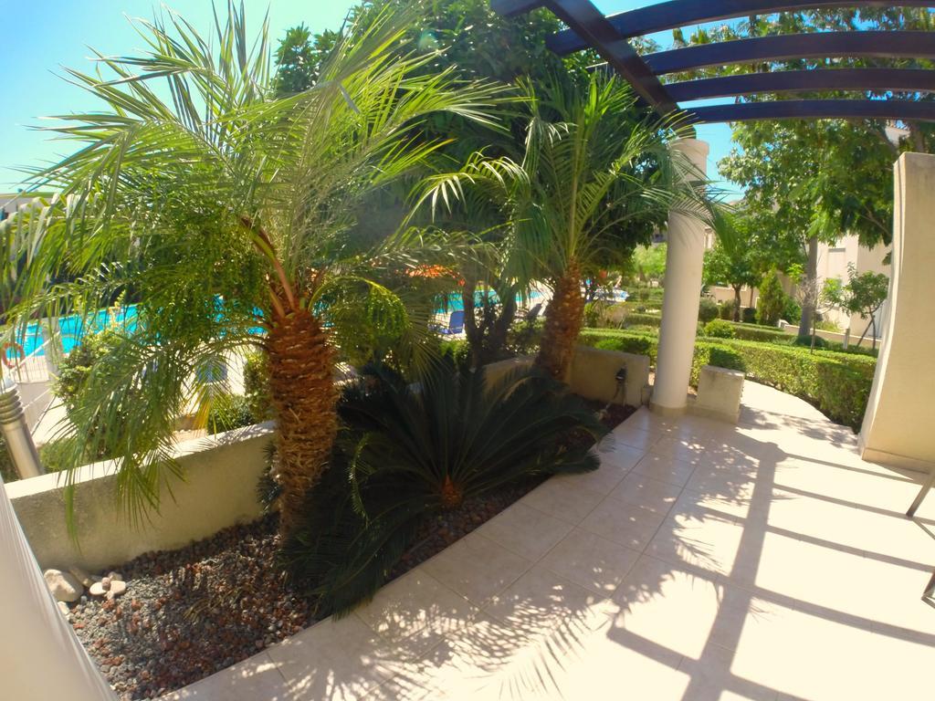 Hesperides Gardens Villa Paphos Exterior photo